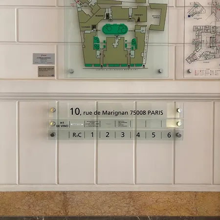 Champs-elysees Montaigne Luxe * 巴黎