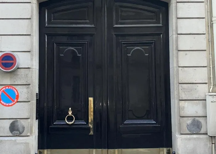 Champs-elysees Montaigne Luxe דירה פריז