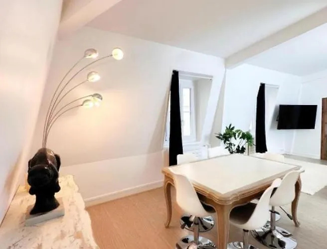 Champs-elysees Montaigne Luxe Apartman Párizs
